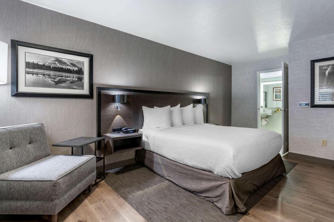 Best Western Plus Hilltop Inn Реддинг Экстерьер фото